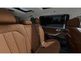 Thumbnail of 2026 Mineral White Metallic BMW X7