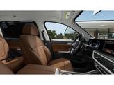 Thumbnail of 2026 Mineral White Metallic BMW X7