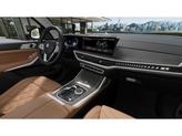 Thumbnail of 2026 Manhattan Green Metallic BMW X7
