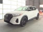 Thumbnail of 2021 Aspen White Tricoat Nissan Kicks