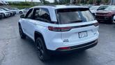Thumbnail of 2025 Bright White Clearcoat Jeep Grand Cherokee