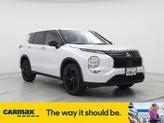 Photo of 2023 White Mitsubishi Outlander