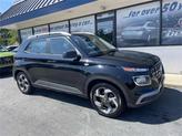 Photo of 2022 Black Noir Pearl Hyundai VENUE