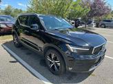 Thumbnail of 2025 Onyx Black Metallic Volvo XC40