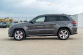 Thumbnail of 2017 Granite Crystal Metallic Clearcoat Jeep Grand Cherokee