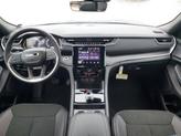 Thumbnail of 2025 Diamond Black Crystal Pearlcoat Jeep Grand Cherokee