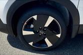 Thumbnail of 2025 Aspen White Tricoat Nissan Kicks