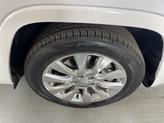 Thumbnail of 2018 Bright White Clearcoat Jeep Cherokee