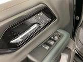 Thumbnail of 2025 Onyx Black GMC Yukon