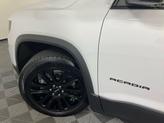 Thumbnail of 2023 Summit White GMC Acadia