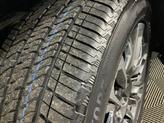 Thumbnail of 2023 White Frost Tricoat GMC Yukon XL