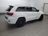 Thumbnail of 2018 Bright White Clearcoat Jeep Grand Cherokee