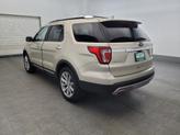 Thumbnail of 2017 White Gold Metallic Ford Explorer