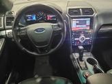 Thumbnail of 2016 White Platinum Metallic Tri-Coat Ford Explorer