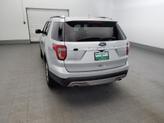 Thumbnail of 2016 White Platinum Metallic Tri-Coat Ford Explorer