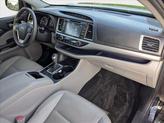 Thumbnail of 2016 Midnight Black Metallic Toyota Highlander