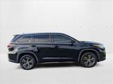 Thumbnail of 2016 Midnight Black Metallic Toyota Highlander