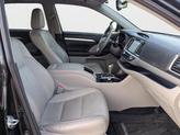 Thumbnail of 2016 Midnight Black Metallic Toyota Highlander