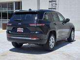 Thumbnail of 2023 Diamond Black Crystal Pearlcoat Jeep Grand Cherokee