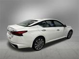 Thumbnail of 2023 Pearl White Tricoat Nissan Altima