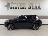 Thumbnail of 2017 Diamond Black Crystal Pearlcoat Jeep New Compass