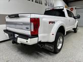 Thumbnail of 2018 White Platinum Metallic Tri-Coat Ford F-450