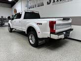 Thumbnail of 2018 White Platinum Metallic Tri-Coat Ford F-450