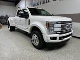 Thumbnail of 2018 White Platinum Metallic Tri-Coat Ford F-450