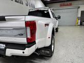 Thumbnail of 2018 White Platinum Metallic Tri-Coat Ford F-450
