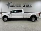 Thumbnail of 2018 White Platinum Metallic Tri-Coat Ford F-450