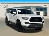Photo of 2022 White Toyota Tacoma