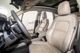 Thumbnail of 2022 Pristine White Metallic Tri-Coat Lincoln Corsair