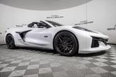 Thumbnail of 2023 White Pearl Metallic Tricoat Chevrolet Corvette