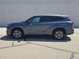 Thumbnail of 2023 Gray Metallic Toyota Highlander