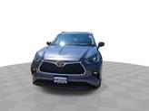 Thumbnail of 2023 Gray Metallic Toyota Highlander