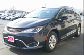 Thumbnail of 2018 Black Chrysler Pacifica