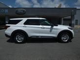 Thumbnail of 2025 Star White Metallic Tri-Coat Ford Explorer