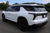 Thumbnail of 2024 Iridescent Pearl Tricoat Chevrolet Traverse
