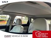 Thumbnail of 2021 Glacial White Pearl Kia Sorento