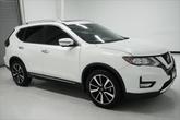 Thumbnail of 2019 Pearl White Tricoat Nissan Rogue