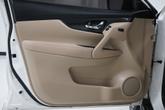 Thumbnail of 2019 Pearl White Tricoat Nissan Rogue