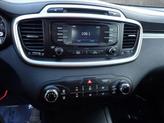Thumbnail of 2018 Snow White Pearl Kia Sorento