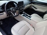 Thumbnail of 2019 Pearl White Tricoat Nissan Altima