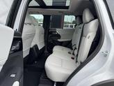 Thumbnail of 2025 Diamond White Mitsubishi Outlander