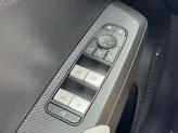 Thumbnail of 2025 Diamond White Mitsubishi Outlander