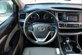 Thumbnail of 2015 Blizzard Pearl Toyota Highlander
