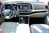 Thumbnail of 2015 Blizzard Pearl Toyota Highlander