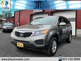 Photo of 2013 Titanium Silver Kia Sorento