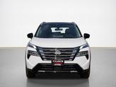 Thumbnail of 2025 Everest White Pearl/Super Black Nissan Rogue