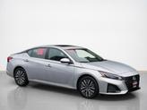 Photo of 2023 Brilliant Silver Metallic Nissan Altima